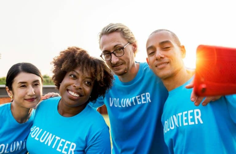 4 Ways a Nonprofit CRM Can Improve Volunteer Relations